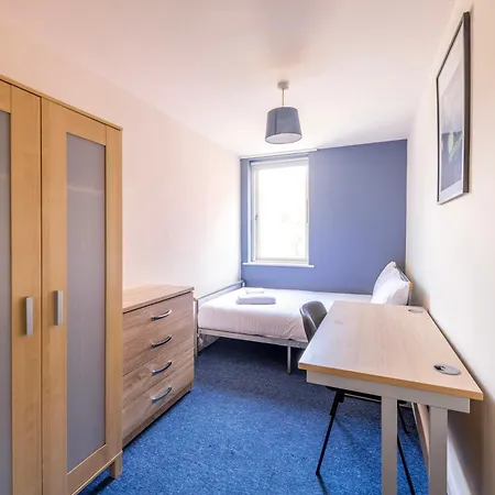 Apartman Contemporary Hampton 3 By Prescott Bristol